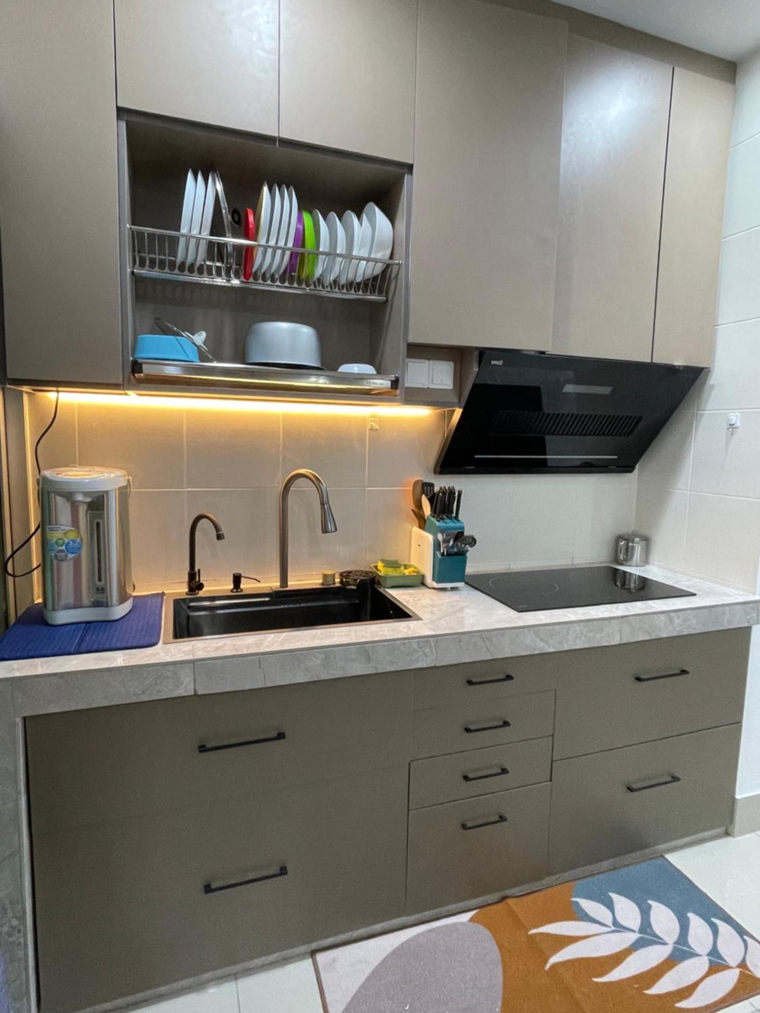 Apartment Hstayrazakcity *
